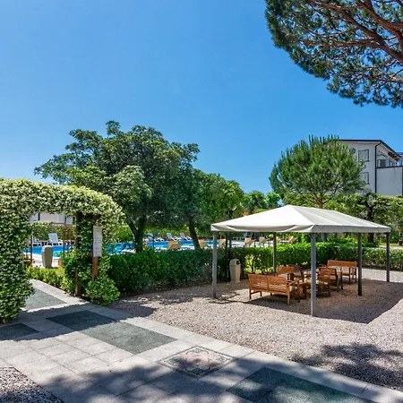 Hotel Apuana