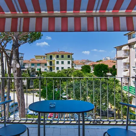 Apuana Hotell